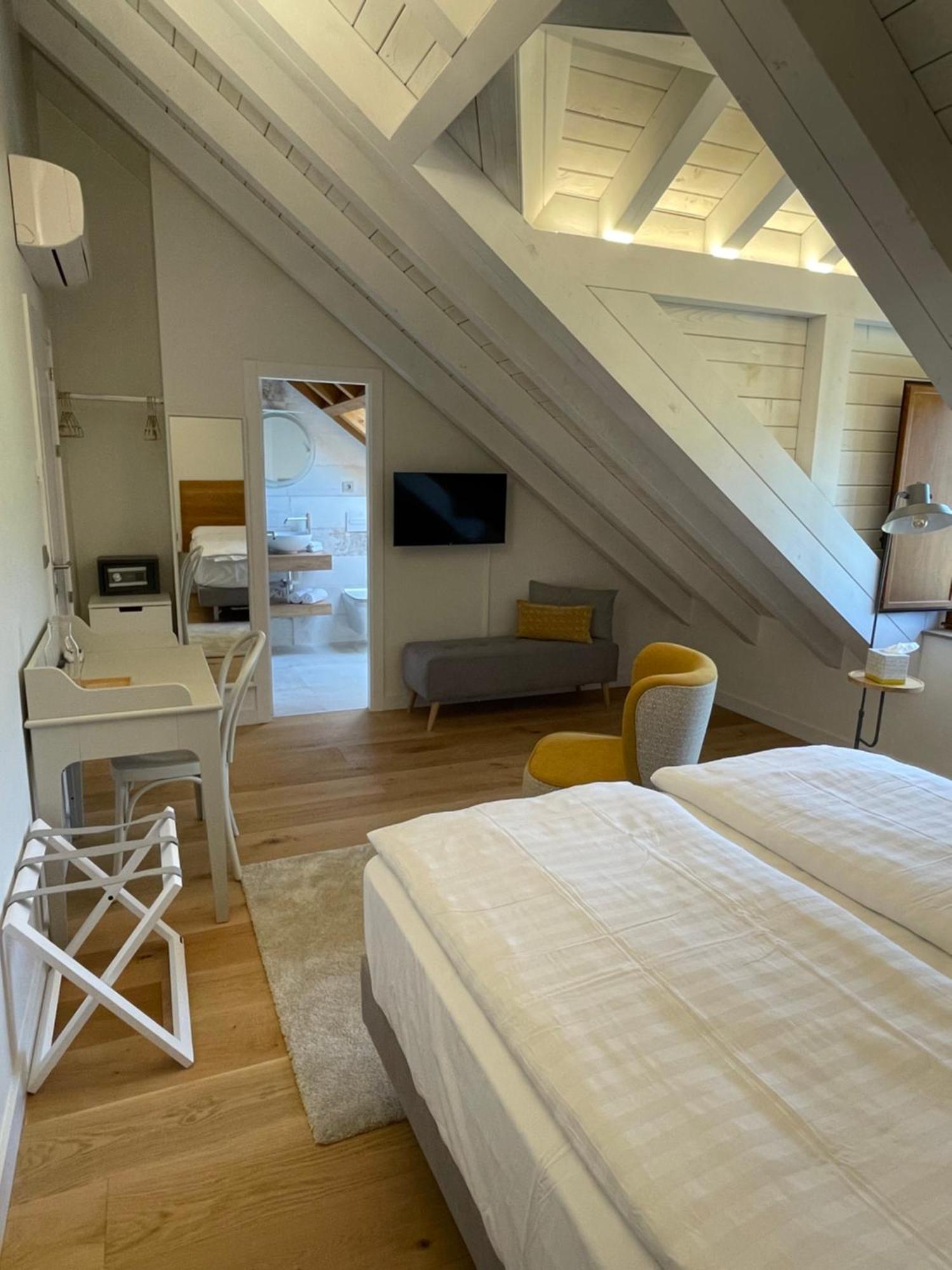 Boutique Finca Esencial Villafranca Del Bierzo Eksteriør billede